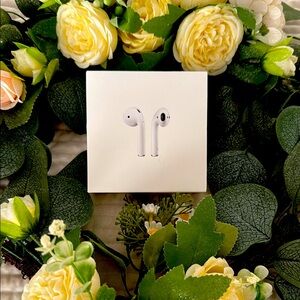 Apple Earbuds Brand new Gen 1 AirPods